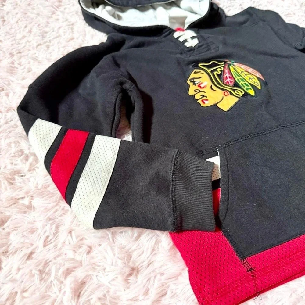 Chicago Blackhawks NHL Embroidered Hocket Pullover Hoodie Boys L Sportswear